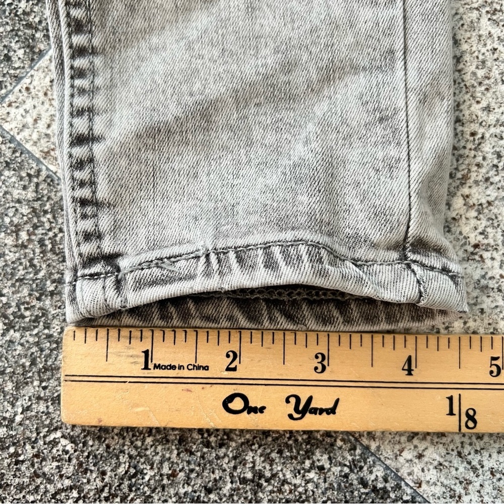 ❤️3/$15 Levi Strauss & Co Women's Gray Skinny Jeans- Waist 30 - Picture 3 of 14